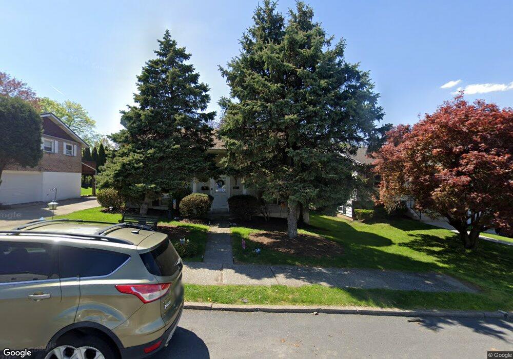 112 S Jerome St unit 114, Allentown, PA 18109 - photo 1