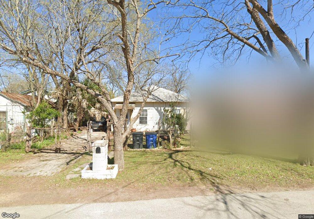 677 E Camp St, New Braunfels, TX 78130 - photo 1
