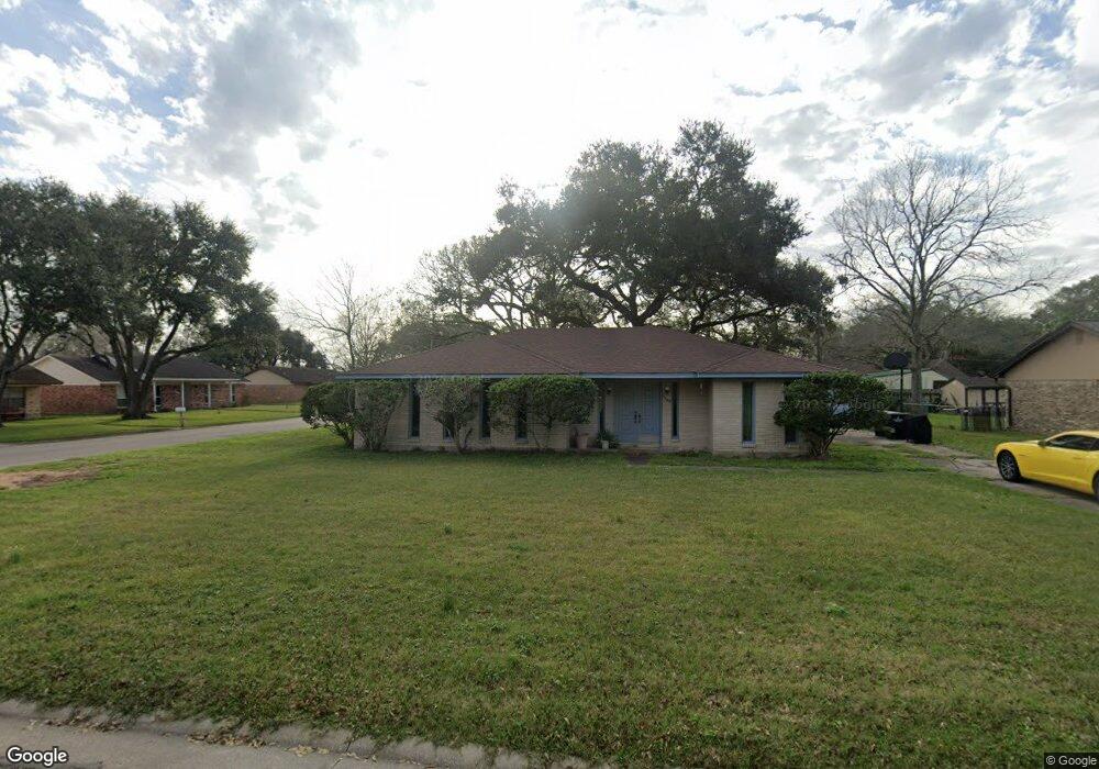 3726 Wilshire Dr, Alvin, TX 77511 - photo 1