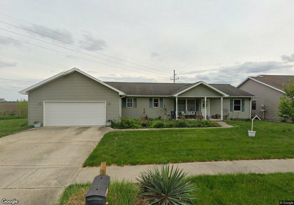 1204 N Sherman St, Lincoln, IL 62656 - photo 1