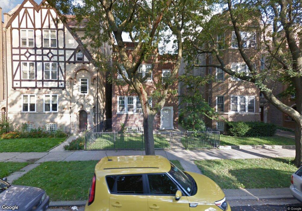 6137 N Washtenaw Ave unit 2, Chicago, IL 60659 - photo 1