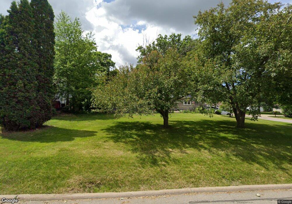 3003 Shady Ln, Cedar Falls, IA 50613 - photo 1