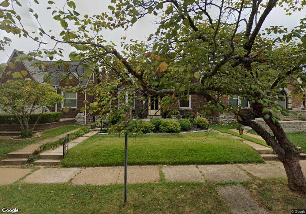 5220 Mardel Ave, Saint Louis, MO 63109 - photo 1