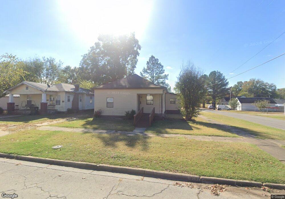 702 E 15th St, Okmulgee, OK 74447 - photo 1