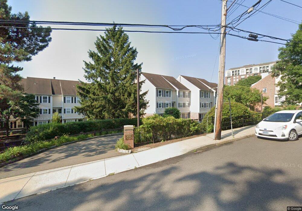 49 Highland Rd, Stamford, CT 06902 - photo 1