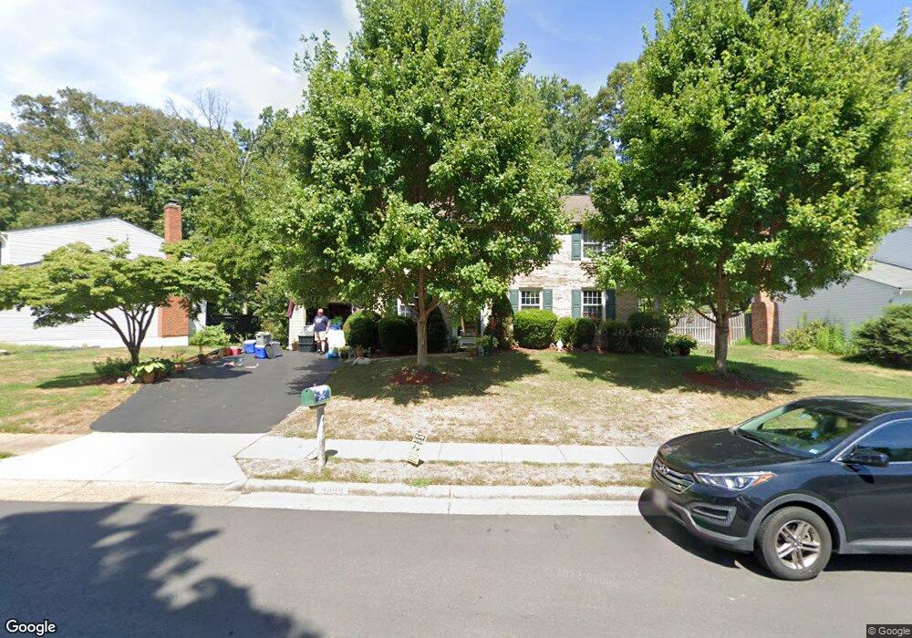 8498 Falling Leaf Rd, Springfield, VA 22153 - photo 1