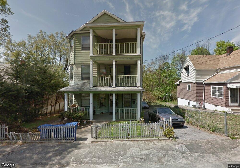 21 N Beacon St unit 2, Waterbury, CT 06704 - photo 1