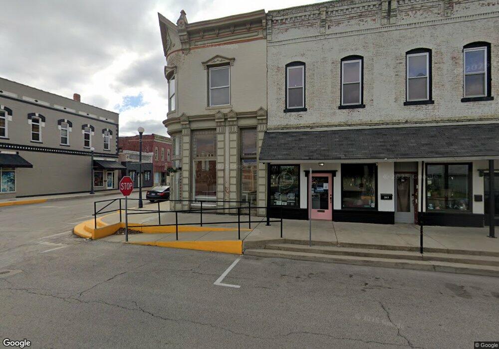 200 S Chicago St, Lincoln, IL 62656 - photo 1