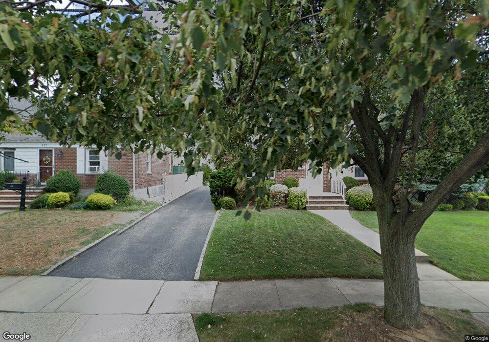 425 Saint Agnes Place, Franklin Square, NY 11010 - photo 1