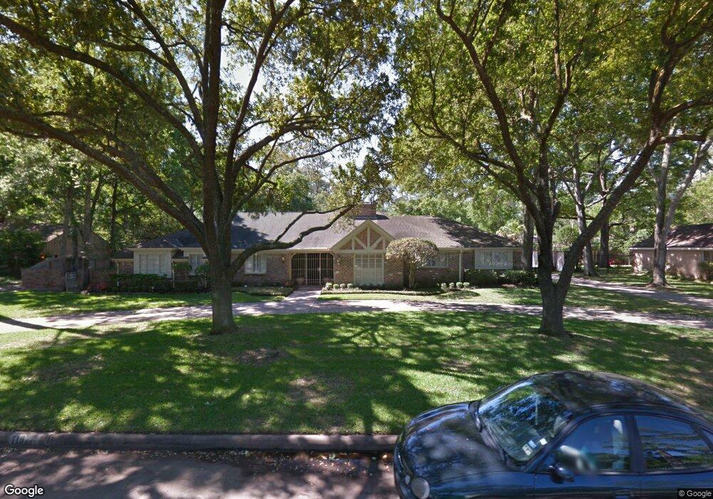11927 Broken Bough Dr, Houston, TX 77024 - photo 1