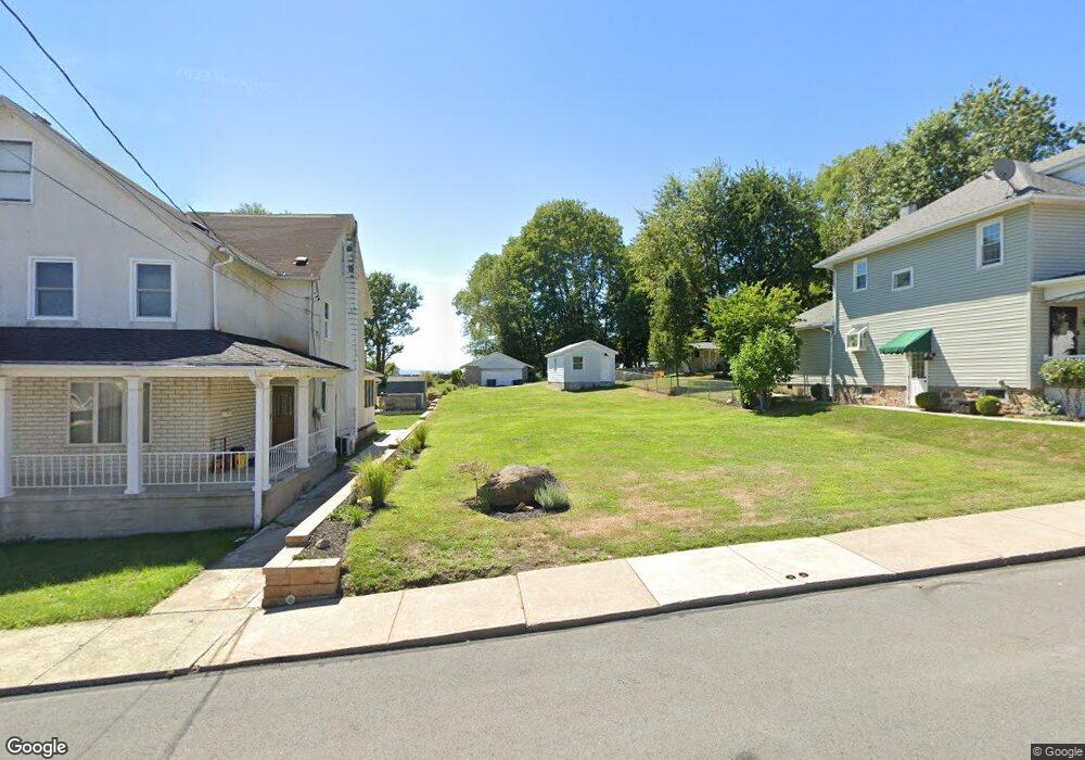 509 W Taylor St unit 511, Taylor, PA 18517 - photo 1