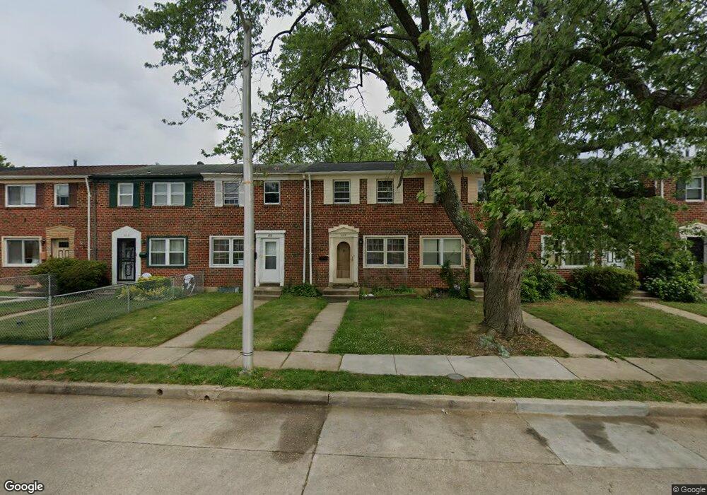 609 Charraway Rd, Baltimore, MD 21229 - photo 1