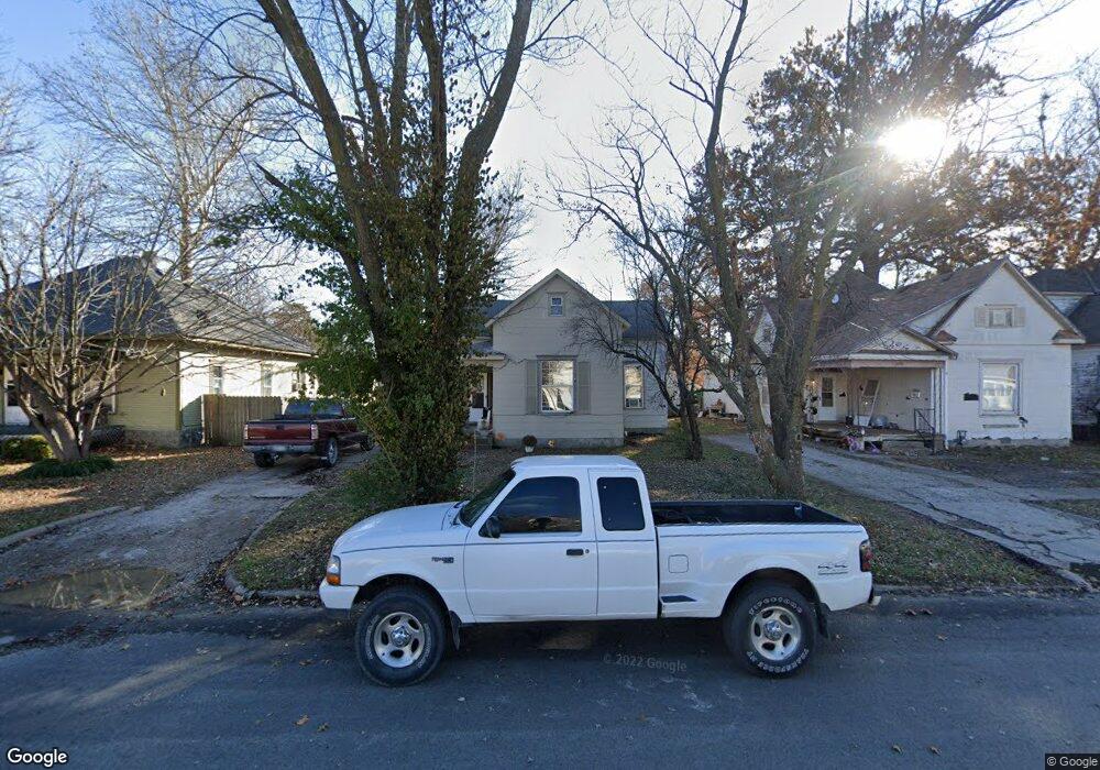 2318 Stevens Ave, Parsons, KS 67357 - photo 1