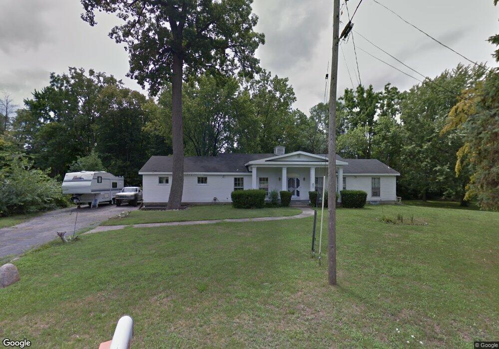 4370 S Hillcrest Cir, Flint, MI 48506 - photo 1