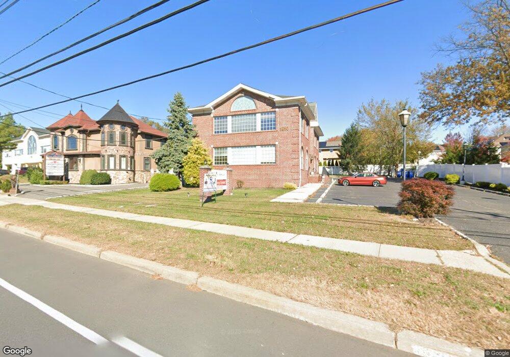 1910 Oak Tree Rd unit 2B, Edison, NJ 08820 - photo 1