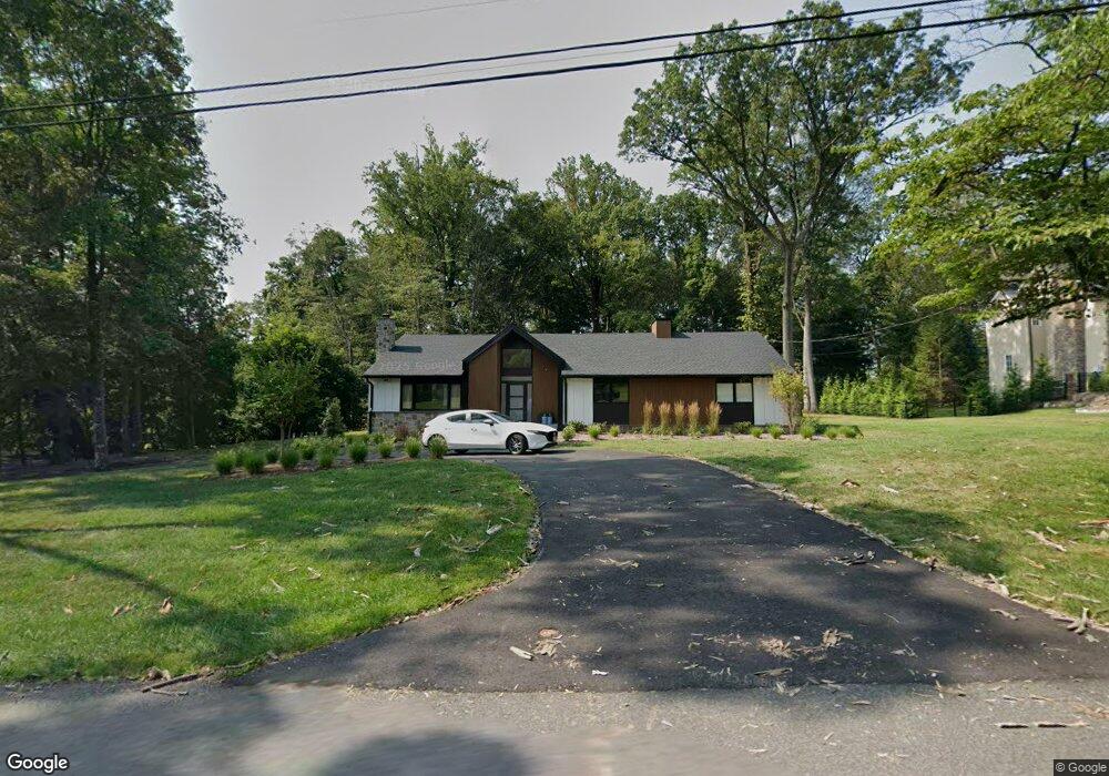 32 Woodfield Ln, Saddle River, NJ 07458 - photo 1