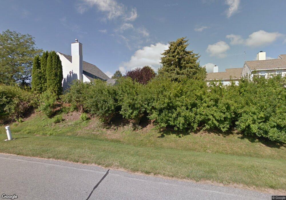 407 Corey Ln, Middletown, RI 02842 - photo 1