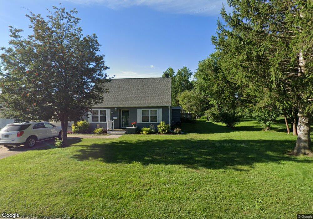 1324 W Linn St, Marshalltown, IA 50158 - photo 1