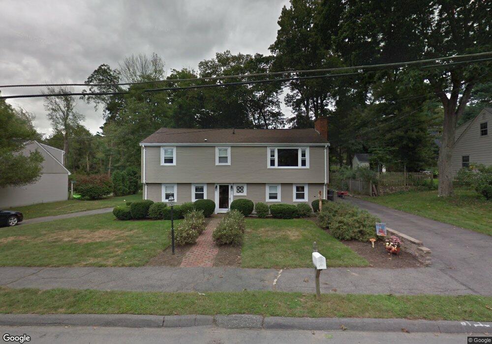 10 Reynolds Rd, Wakefield, MA 01880 - photo 1