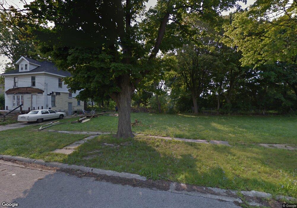 711 Atwood St, Flint, MI 48503 - photo 1