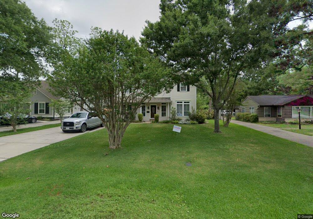 870 W 42nd St, Houston, TX 77018 - photo 1
