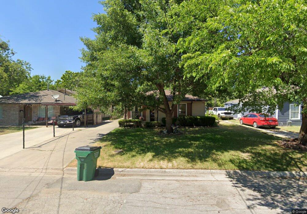 1517 Cherry St, Gainesville, TX 76240 - photo 1