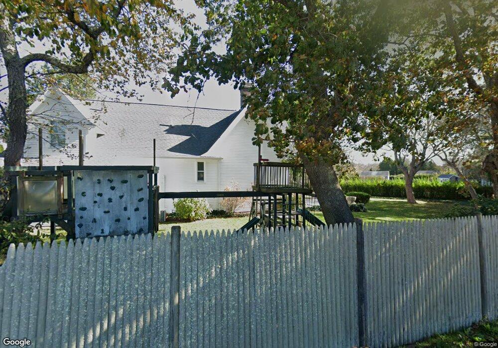 10 Magnuson Way, Edgartown, MA 02539 - photo 1