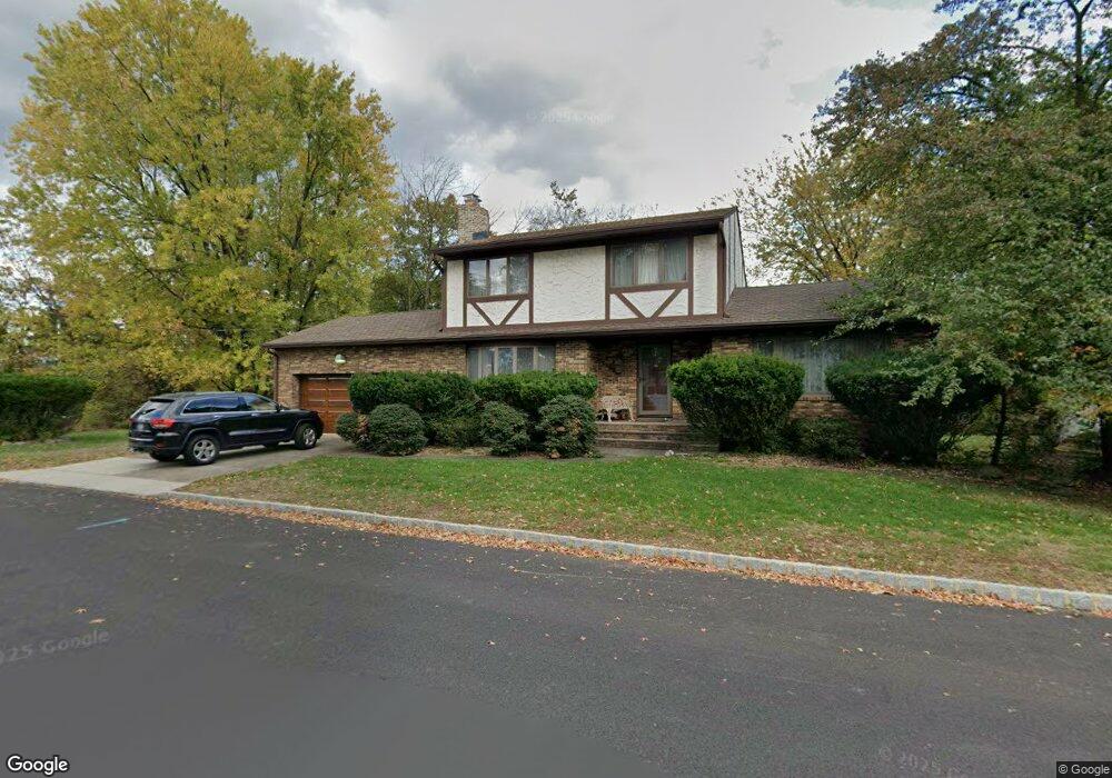 63 Hearthstone Rd, Bloomfield, NJ 07003 - photo 1