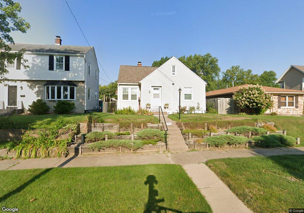 2117 3rd St, Moline, IL 61265 - photo 1