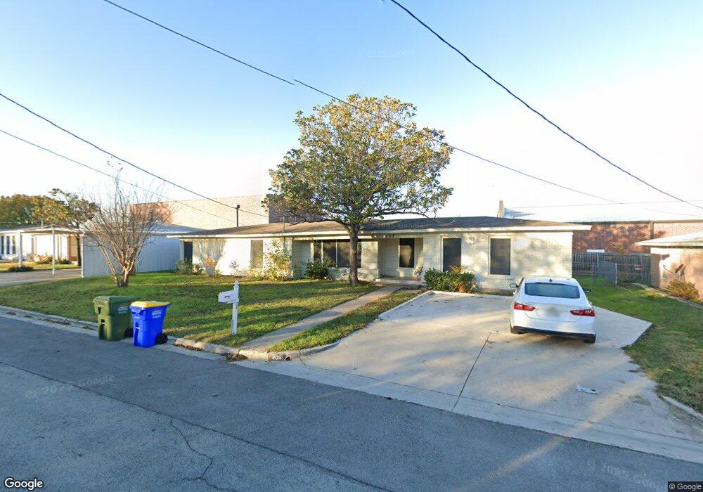 205 N Mcentire Ct, Fort Worth, TX 76108 - photo 1