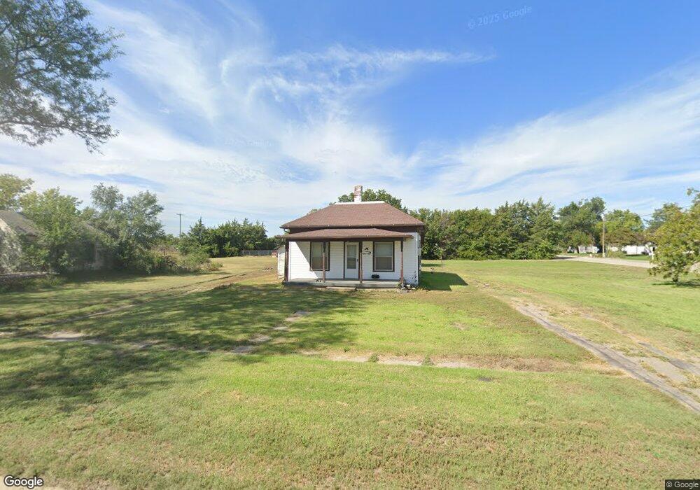 413 N 2nd St, Osborne, KS 67473 - photo 1
