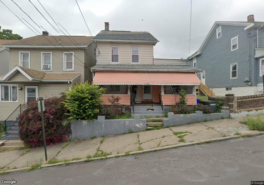 550 Carson St, Hazleton, PA 18201 - photo 1