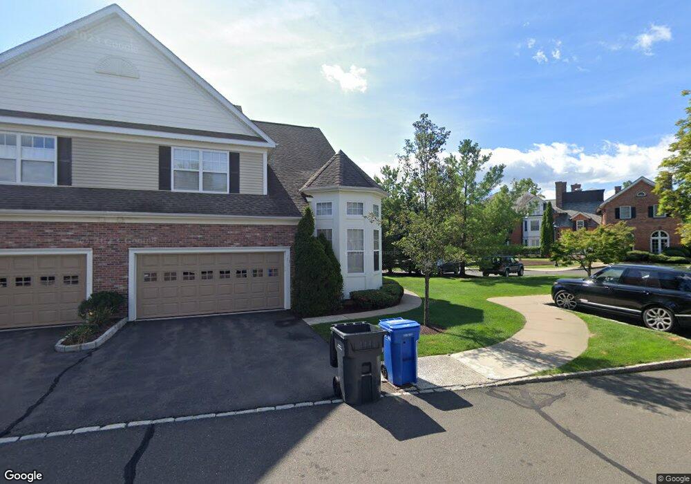 71 Goodwin Cir, Hartford, CT 06105 - photo 1