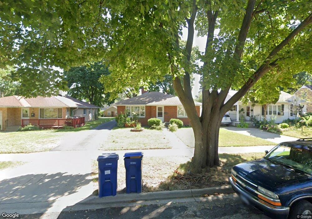 433 Westmoreland Ave, Waukegan, IL 60085 - photo 1