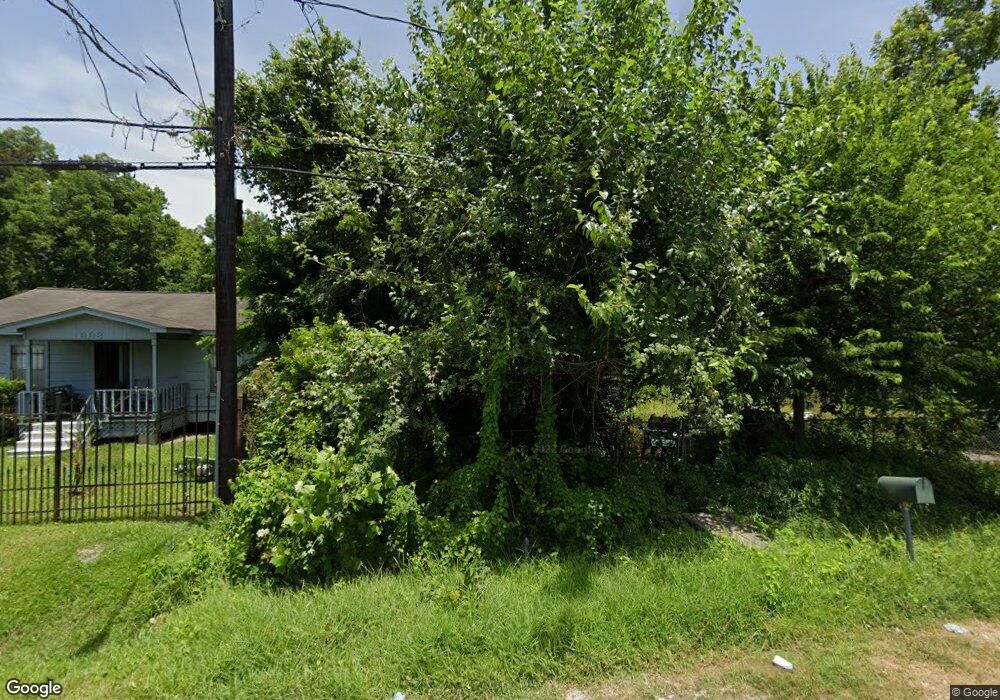 894 Prosper St, Houston, TX 77088 - photo 1