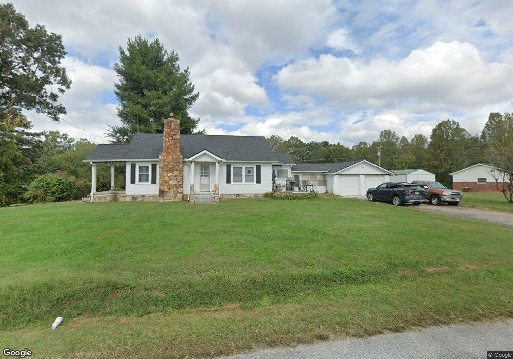 139 Gibbs Rd, Hendersonville, NC 28792 - photo 1