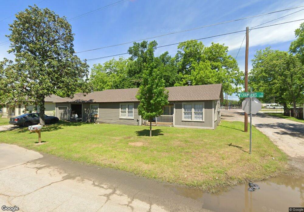 1109 E Chambers St, Cleburne, TX 76031 - photo 1