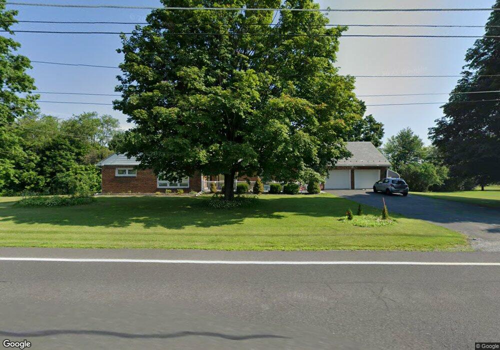 2362 Community Dr, Bath, PA 18014 - photo 1