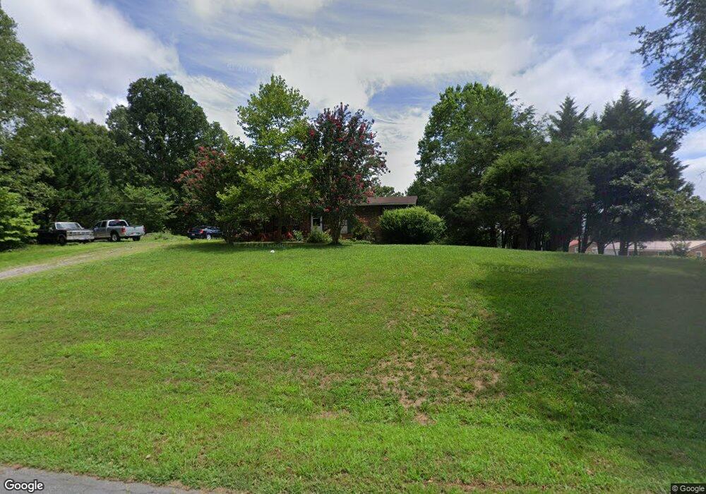 60 Cardinal Rd, Martinsville, VA 24112 - photo 1