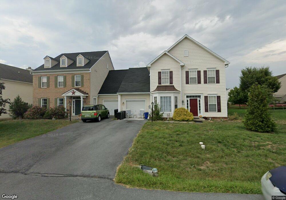 798 Raeann Dr, Greencastle, PA 17225 - photo 1