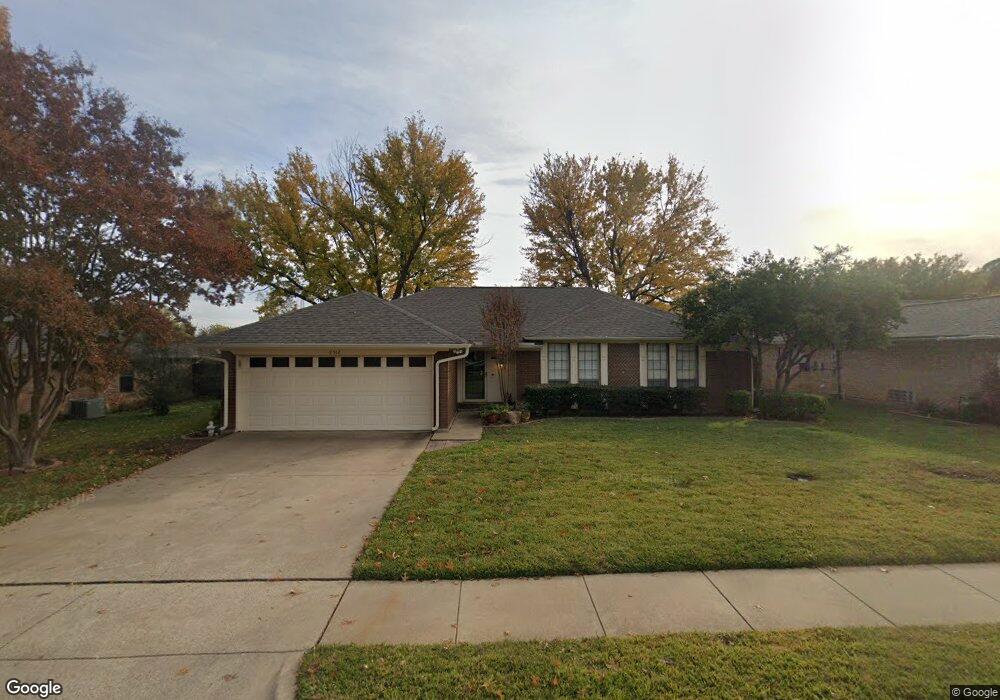 2512 Rochester Ct, Bedford, TX 76022 - photo 1