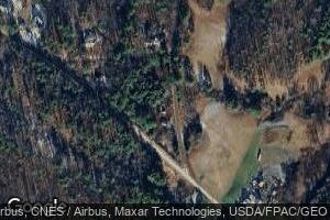 4 Happy Valley Rd, Newcastle, ME 04553