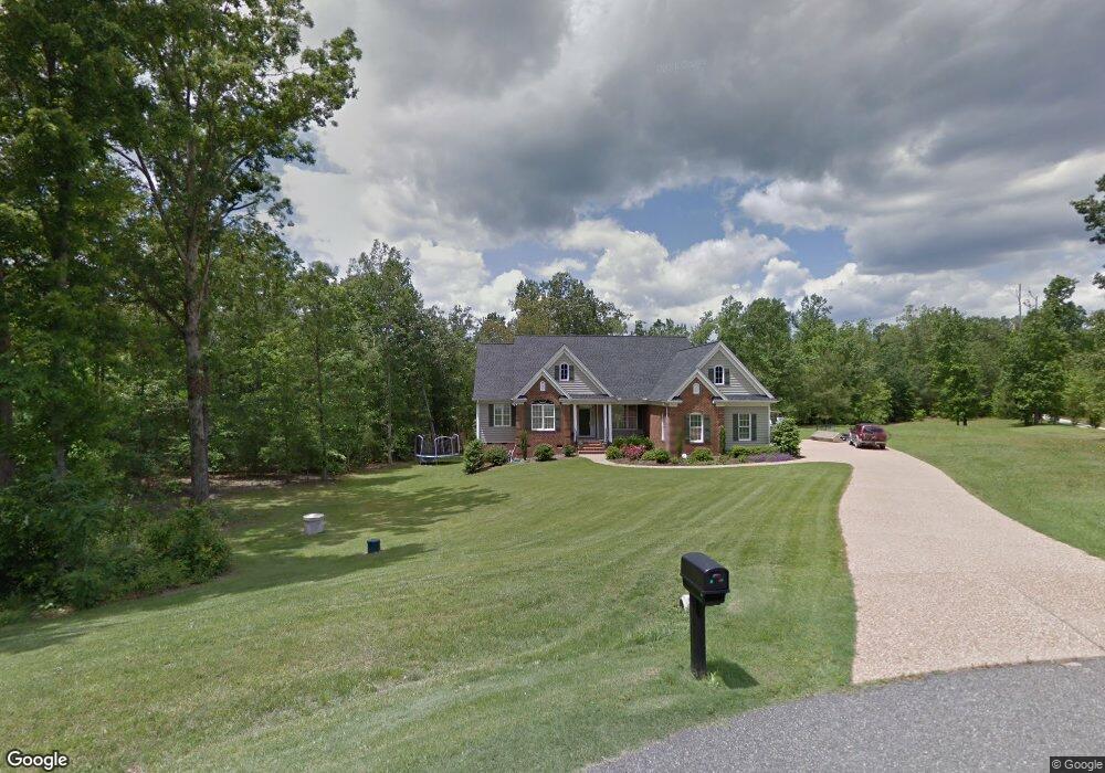 7915 Matthew Ct, Lanexa, VA 23089 - photo 1