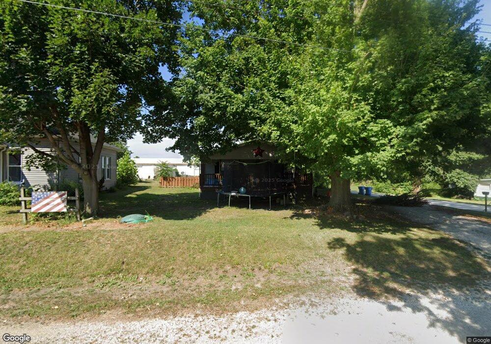 271 E Sylvan St, Virginia, IL 62691 - photo 1