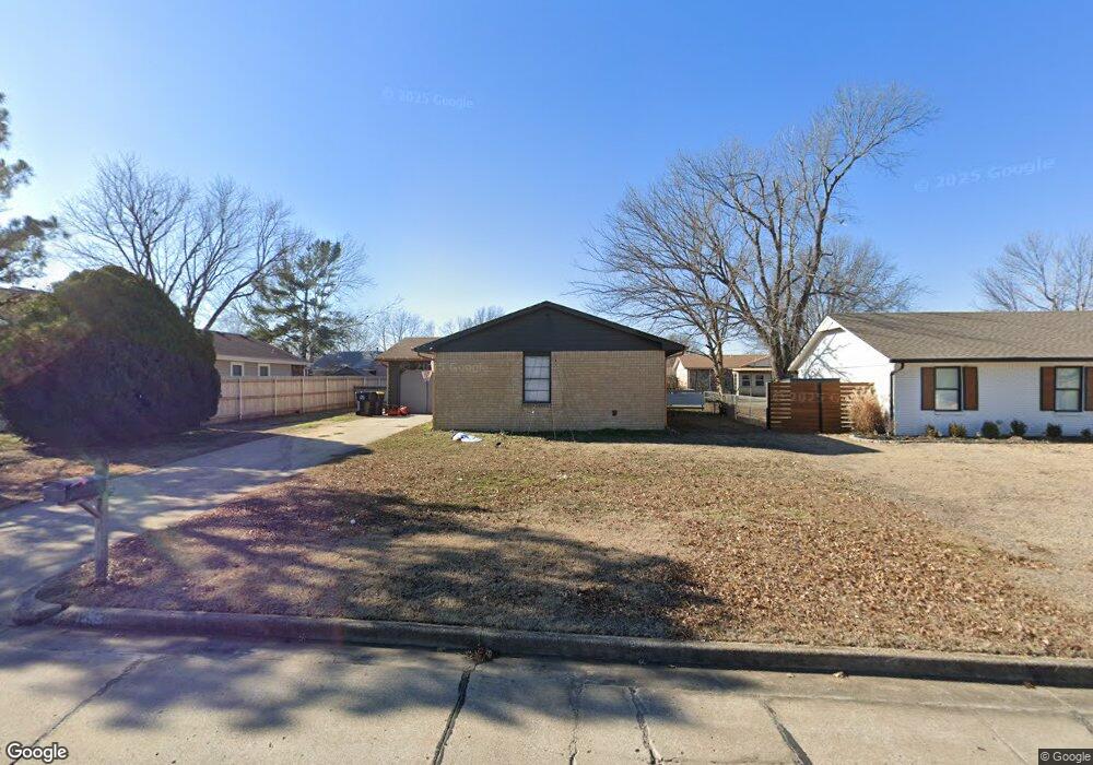 13988 S Poplar Place, Glenpool, OK 74033 - photo 1