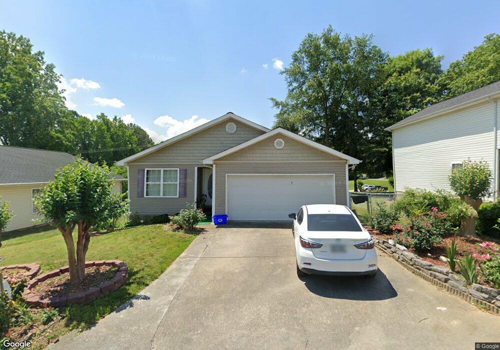 807 Silverwood, Dalton, GA 30720 - photo 1