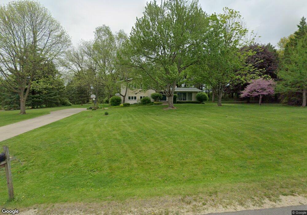 2157 Vintage Dr, Fitchburg, WI 53575 - photo 1