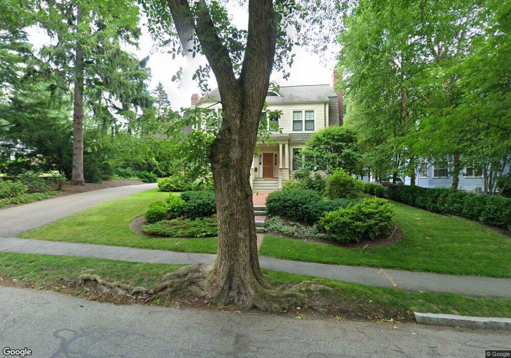 23 Circuit Rd, Chestnut Hill, MA 02467 - photo 1