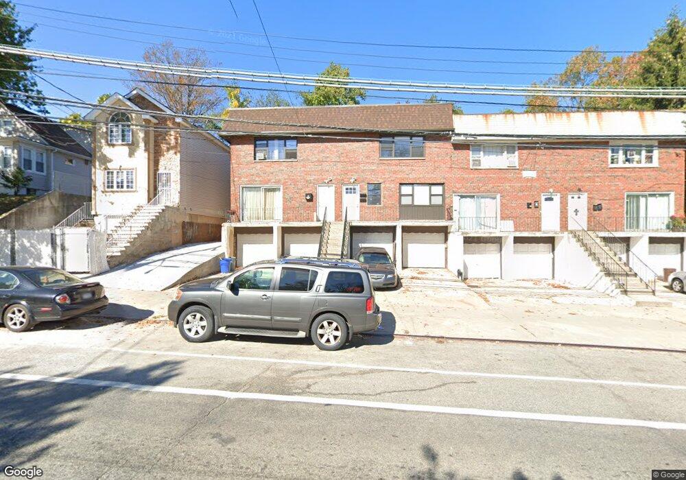 229 Vanderbilt Ave, Staten Island, NY 10304 - photo 1
