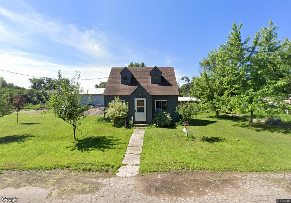 705 NW 2nd St, Blue Earth, MN 56013 - photo 1